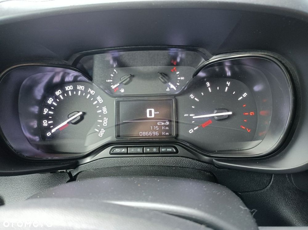 Toyota Proace City - 26