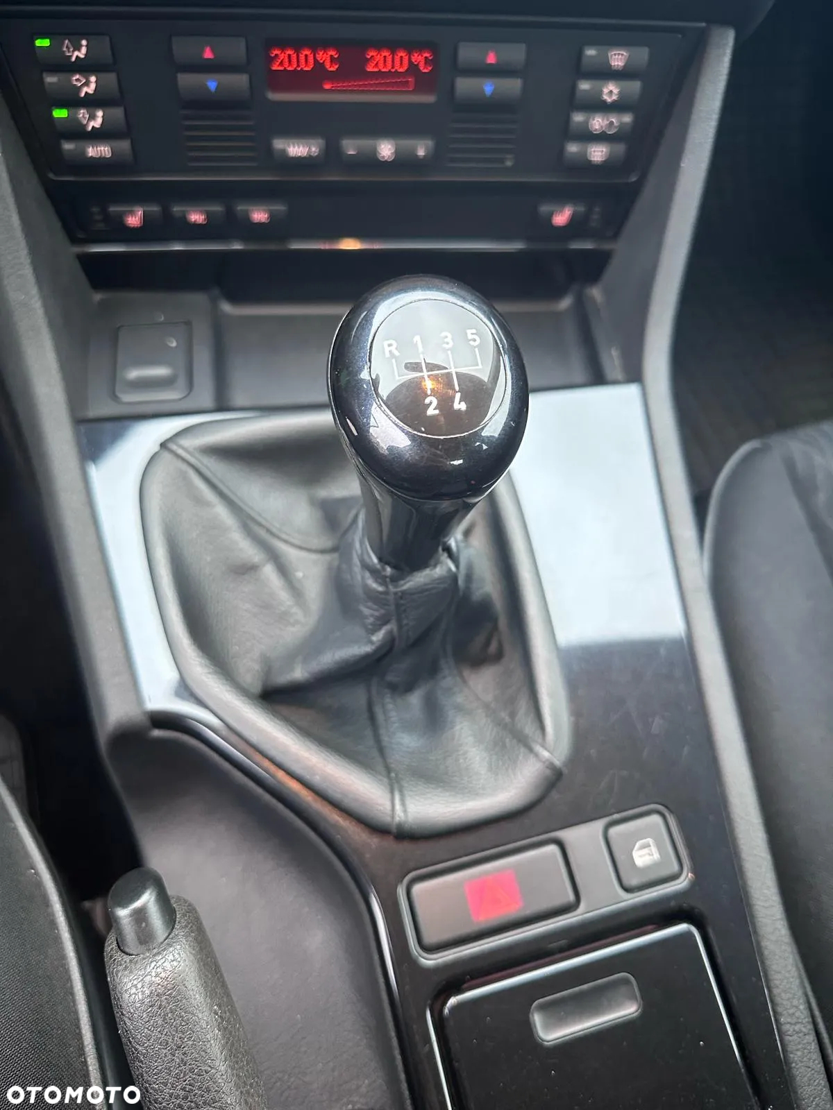 BMW Seria 5 520i - 13