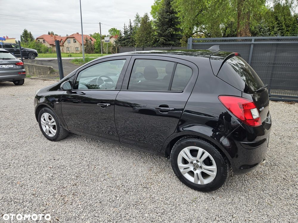 Opel Corsa 1.4 16V Satellite - 6
