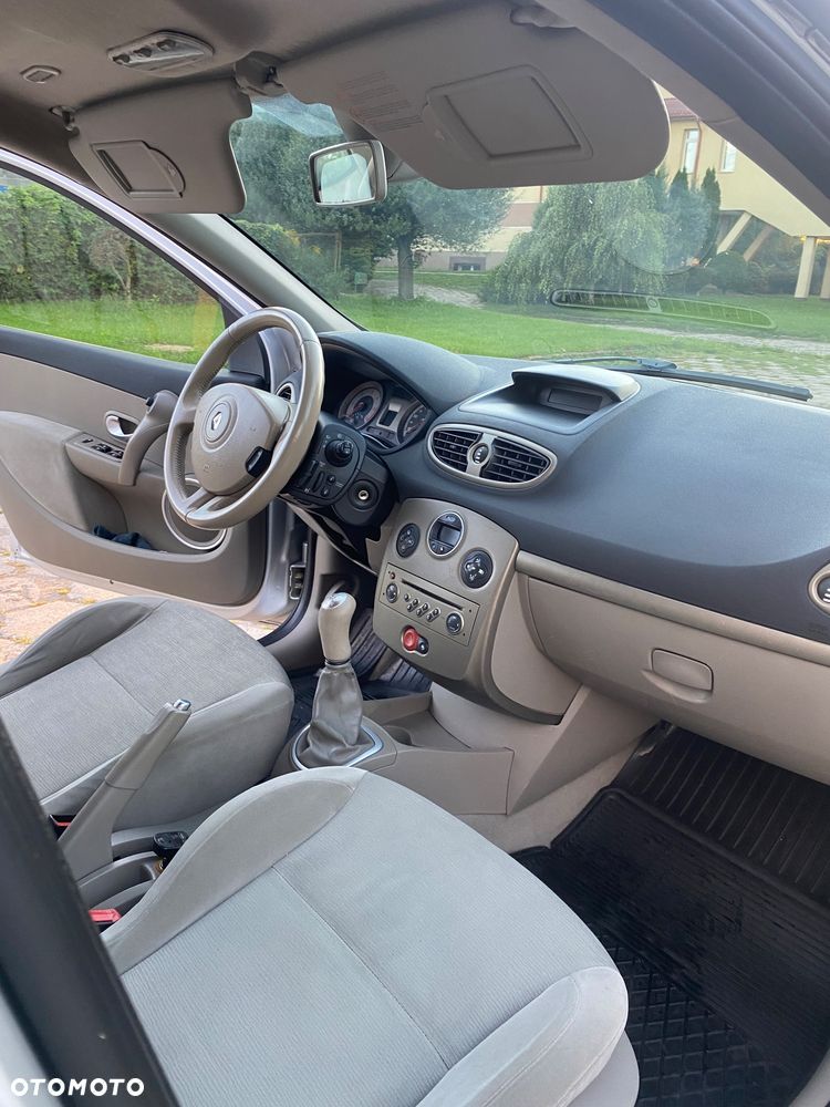 Renault Clio 1.5 dCi Extreme - 9