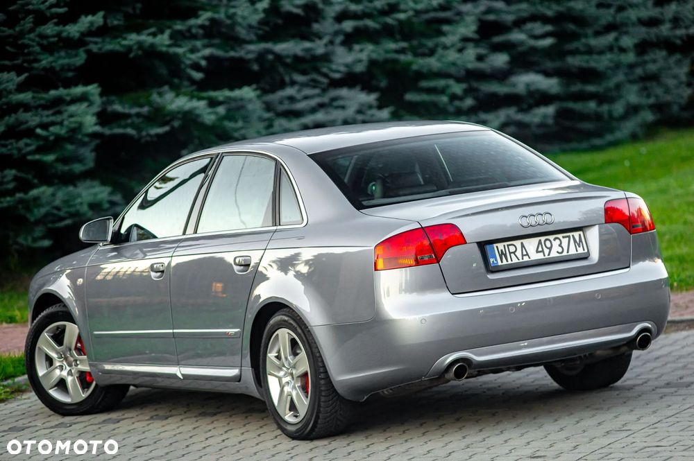 Audi A4 Limousine 2.0 T FSI quattro - 17