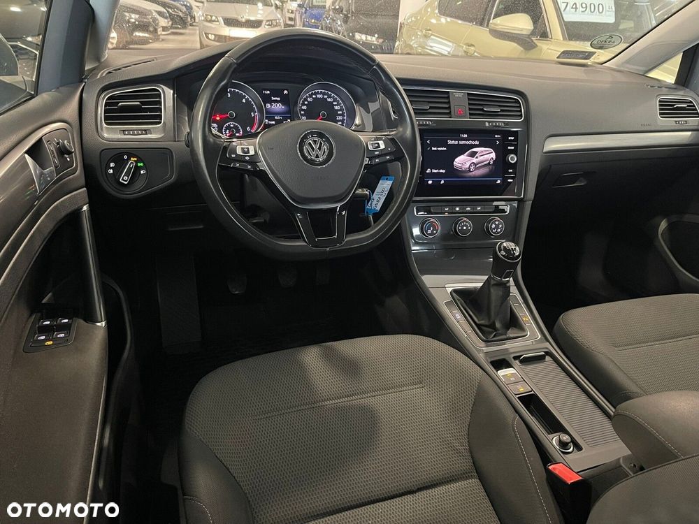 Volkswagen Golf 1.6 TDI BMT Comfortline - 11