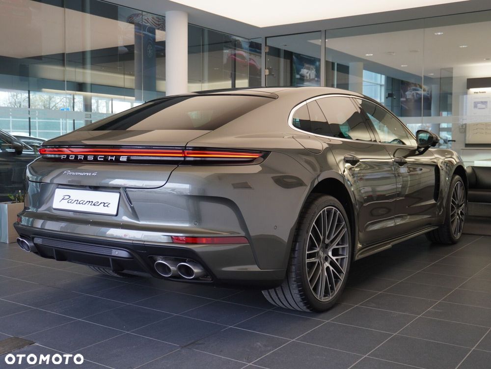Porsche Panamera 4 - 15