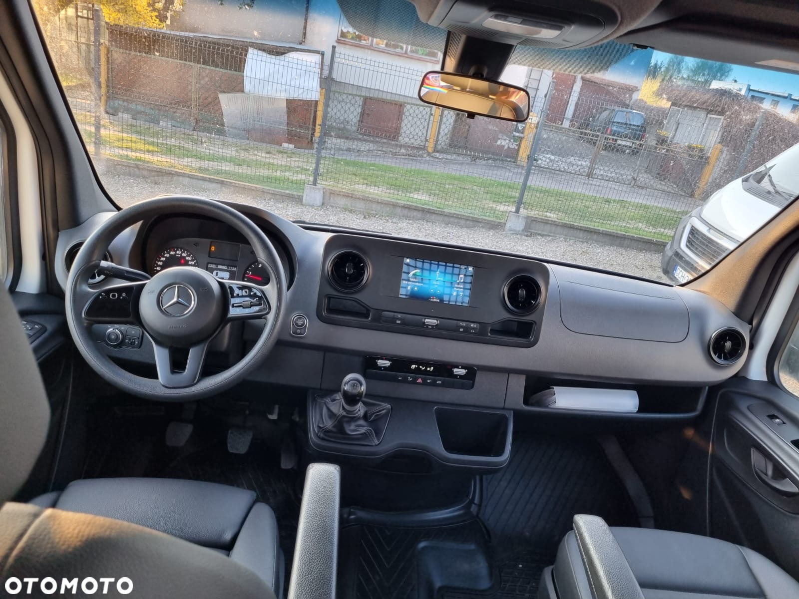 Mercedes-Benz SPRINTER - 16