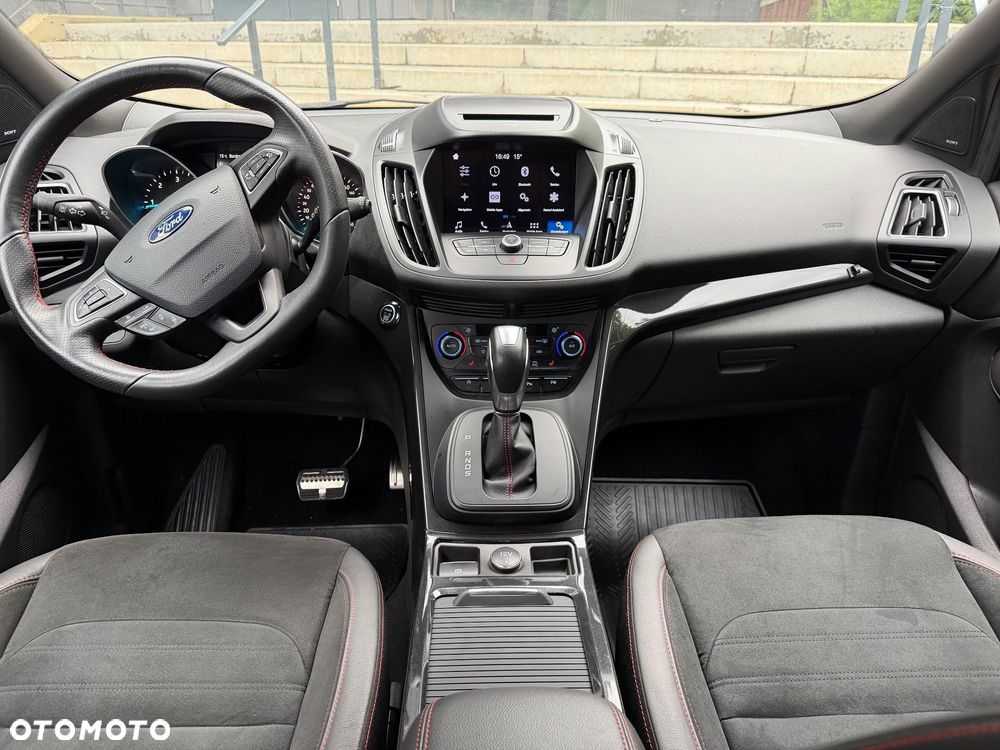 Ford Kuga 2.0 TDCi 4x4 ST-Line - 21