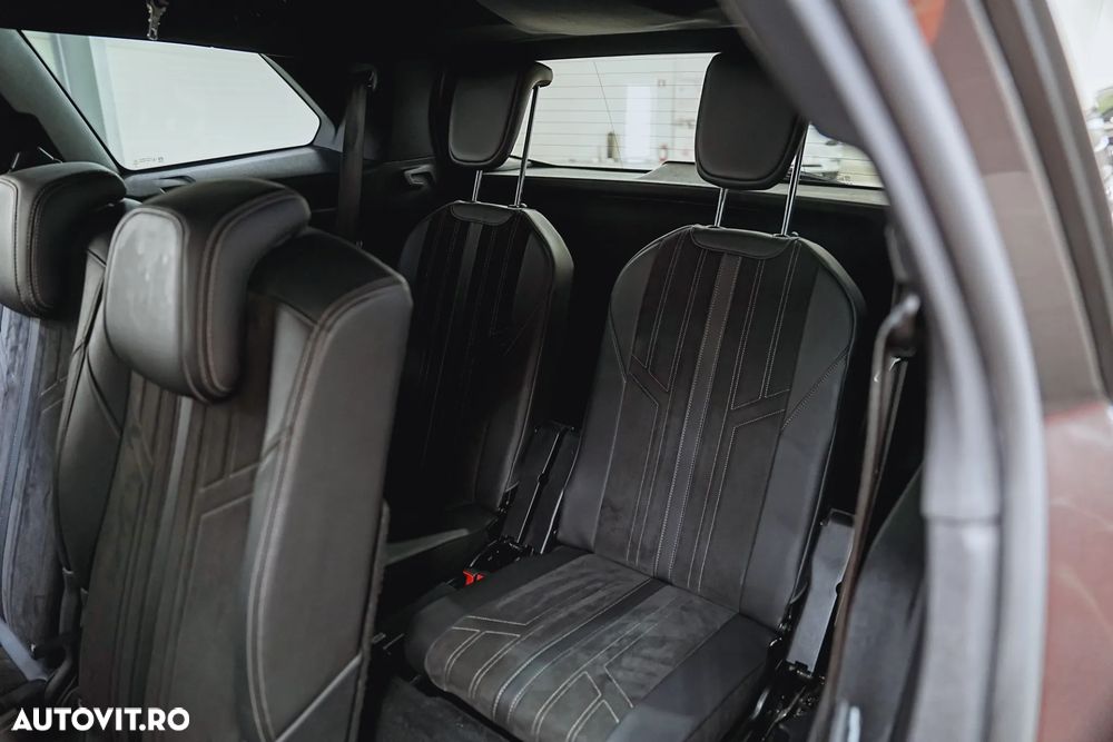 Peugeot 5008 PureTech 130 EAT8 Stop & Start GT - 33