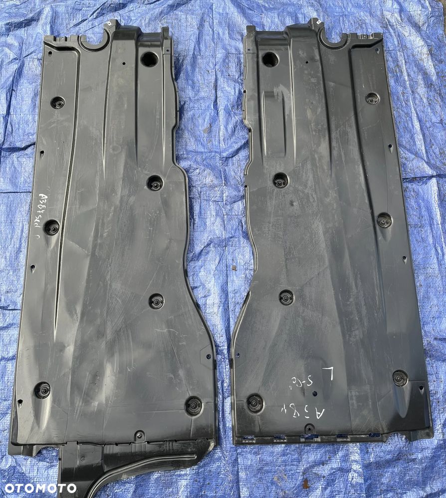 OSŁONA PODWOZIA audi A3 8Y  PRAWA LEWA 5WA825202 H  5WA825201 H - 2