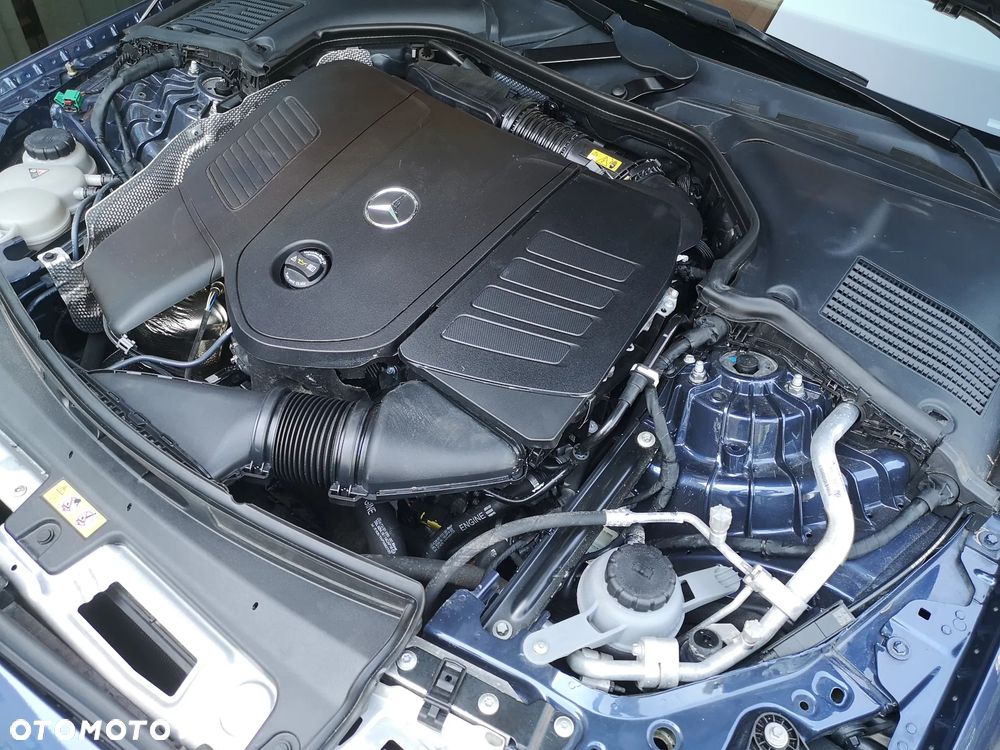 Mercedes-Benz Klasa C 300 de PHEV AMG - 29