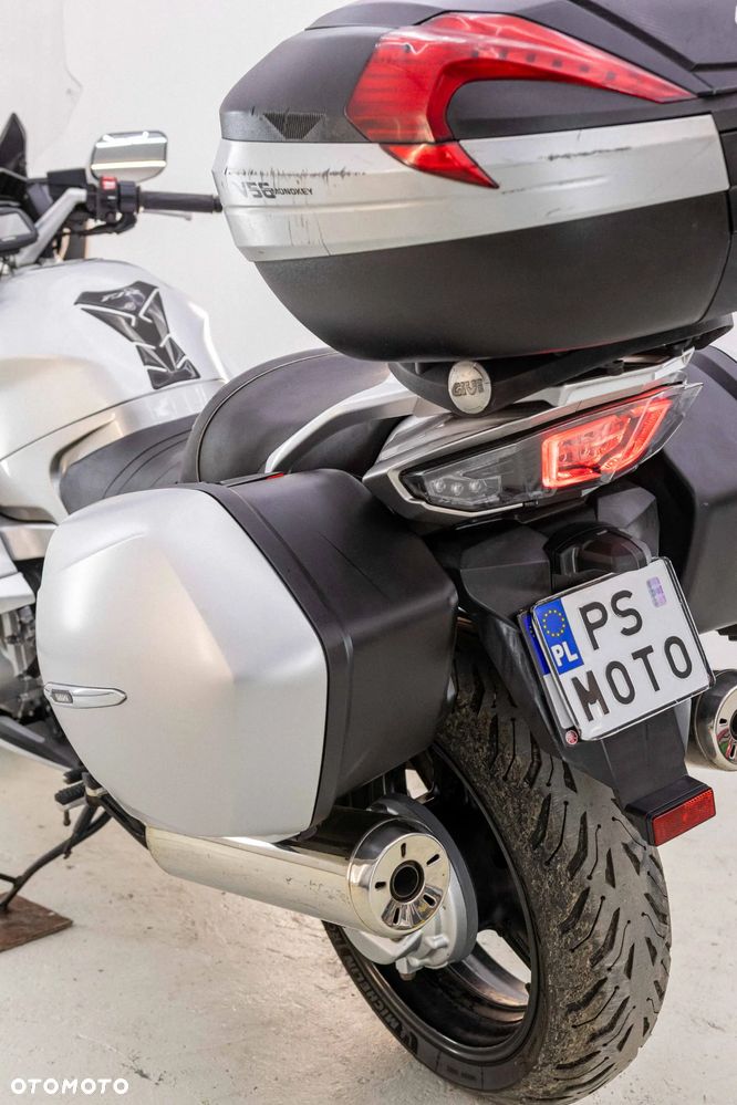 Yamaha FJR - 20