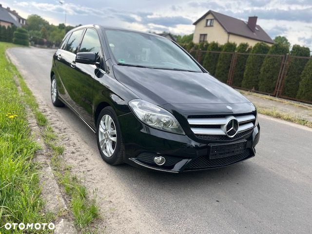 Mercedes-Benz Klasa B 180 d BlueEFFICIENCY Edition Style - 2
