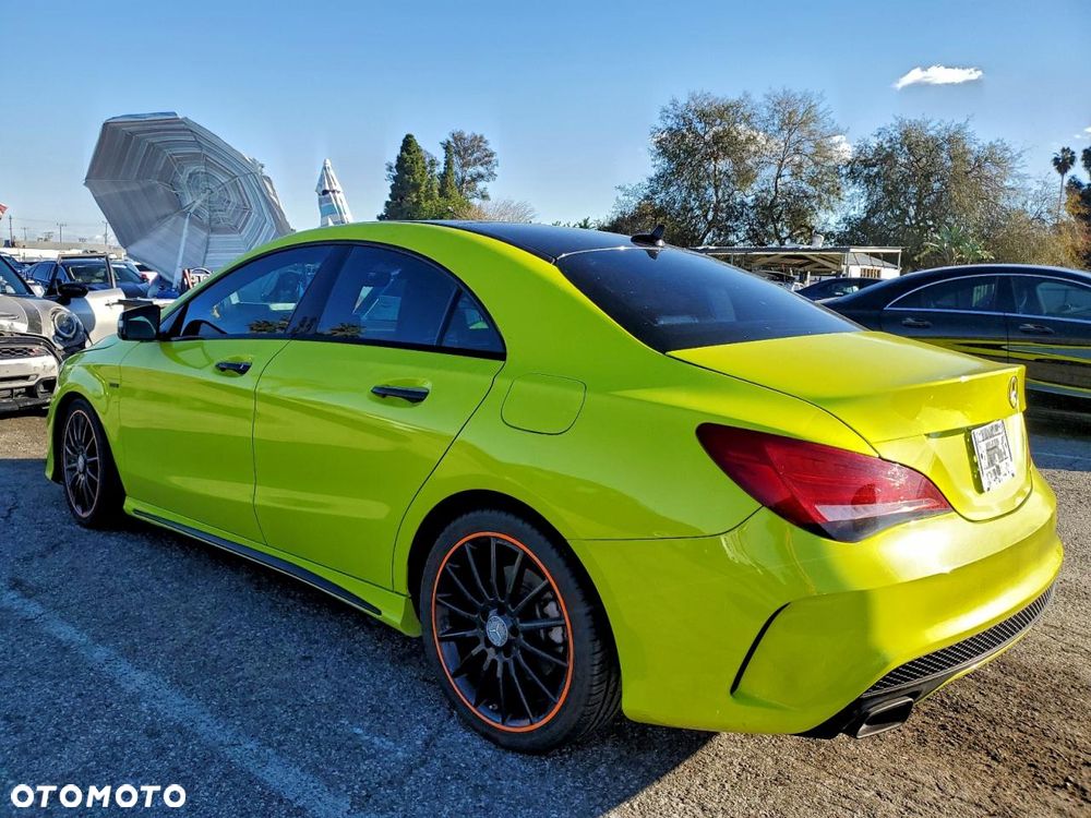 Mercedes-Benz CLA 250 4Matic 7G-DCT Orange Art Edition - 3