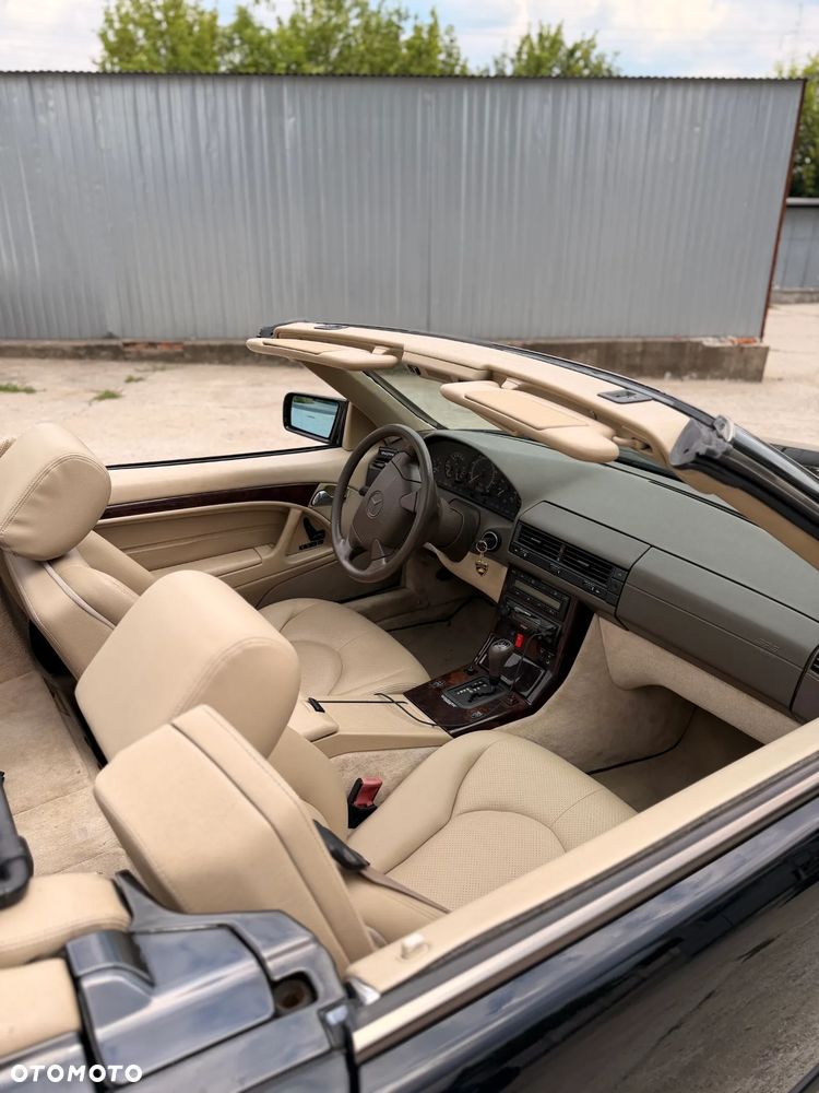 Mercedes-Benz SL - 18