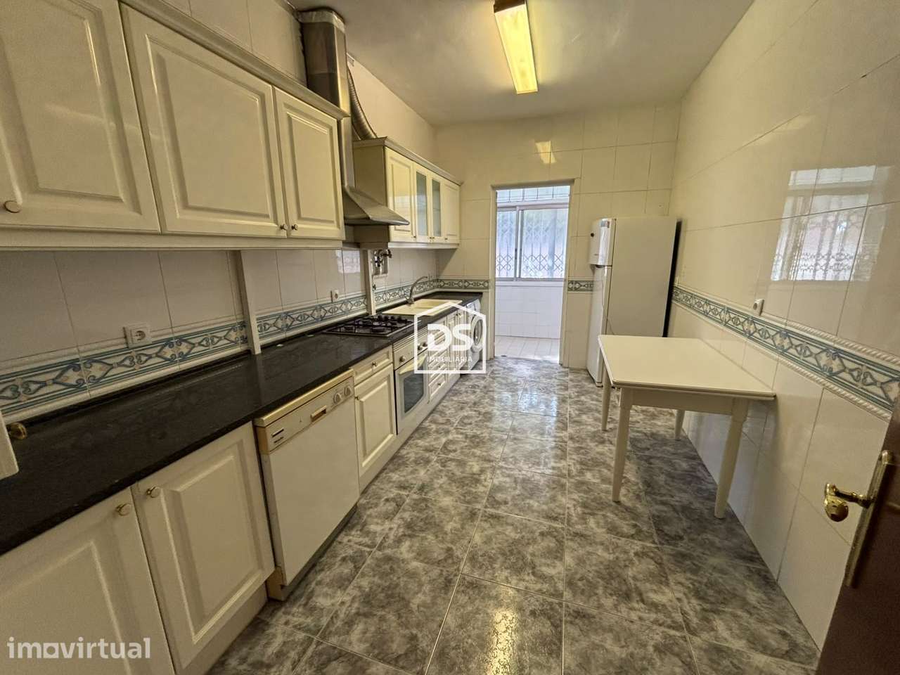 Apartamento T1 Venda - Grande imagem: 3/24