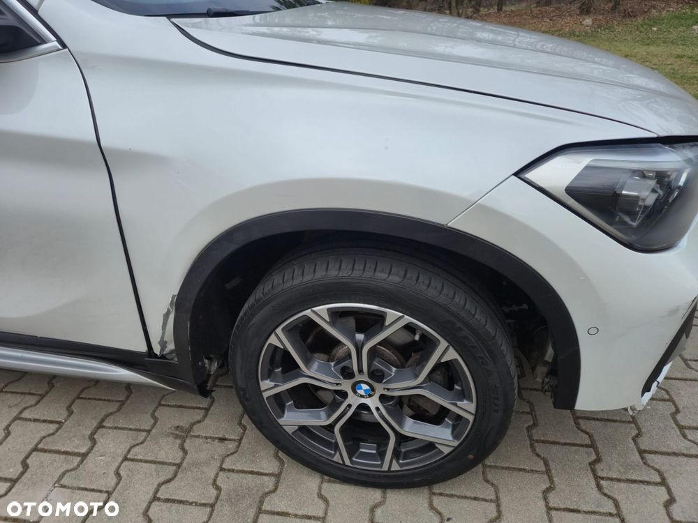 BMW X1 xDrive18d xLine - 12