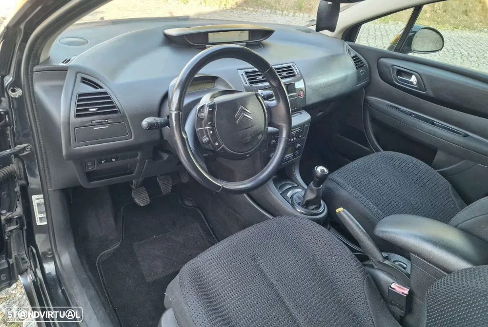 Citroën C4 1.6 HDi SX - 9