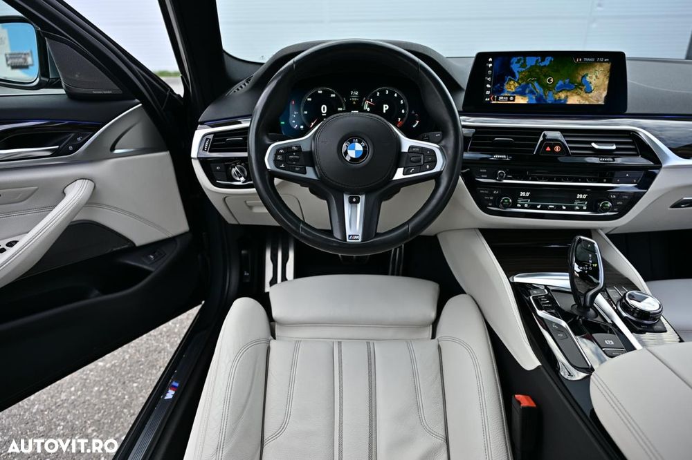 BMW Seria 5 530i xDrive AT - 18