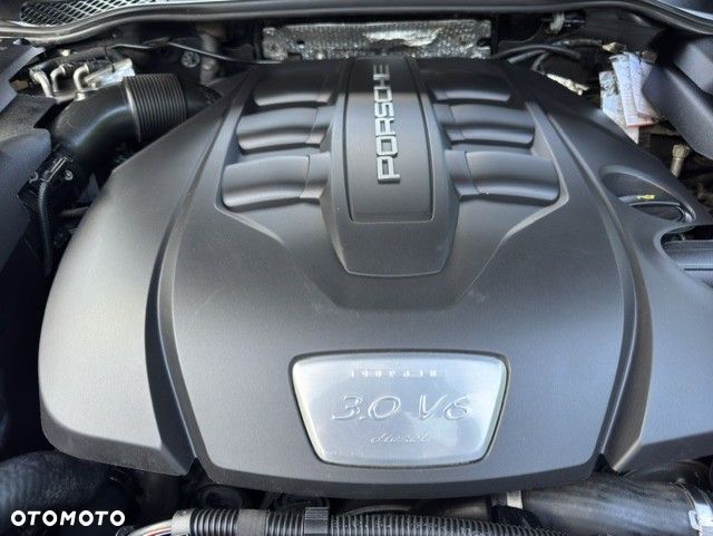 Porsche Cayenne Diesel Platinum Edition - 19