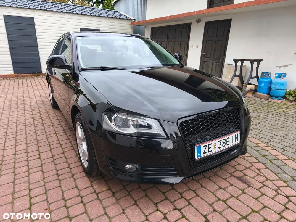 Audi A3 Sportback 1.6 Attraction - 4