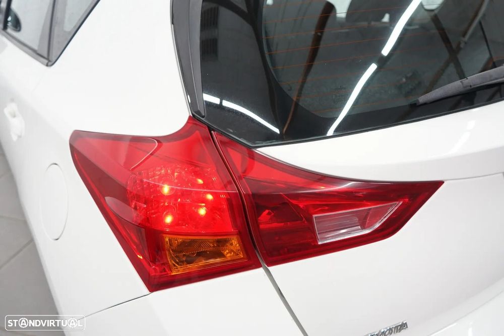 Toyota Auris 1.4 D-4D Comfort - 8