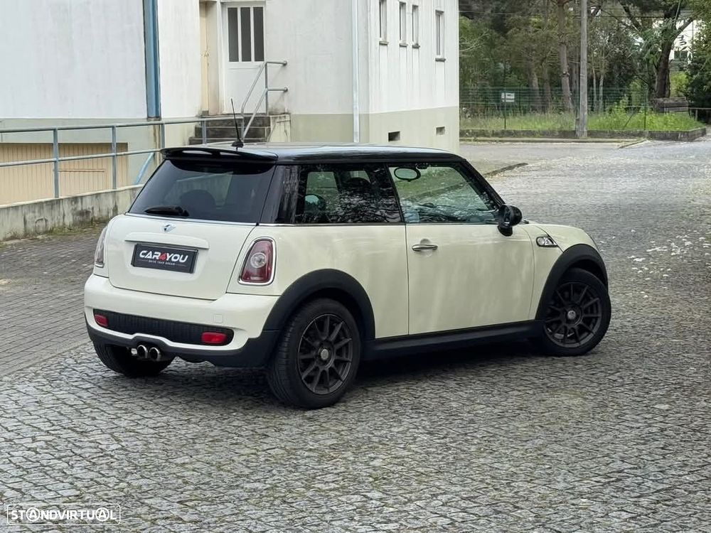 MINI 3 Portas Cooper S - 2