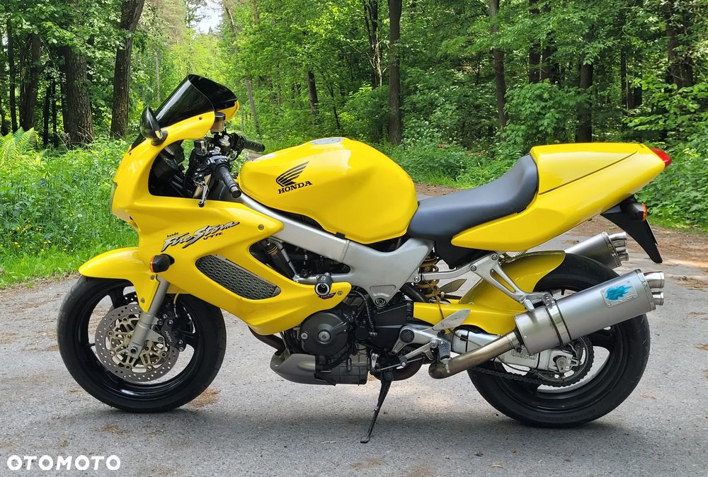 Honda VTR - 1