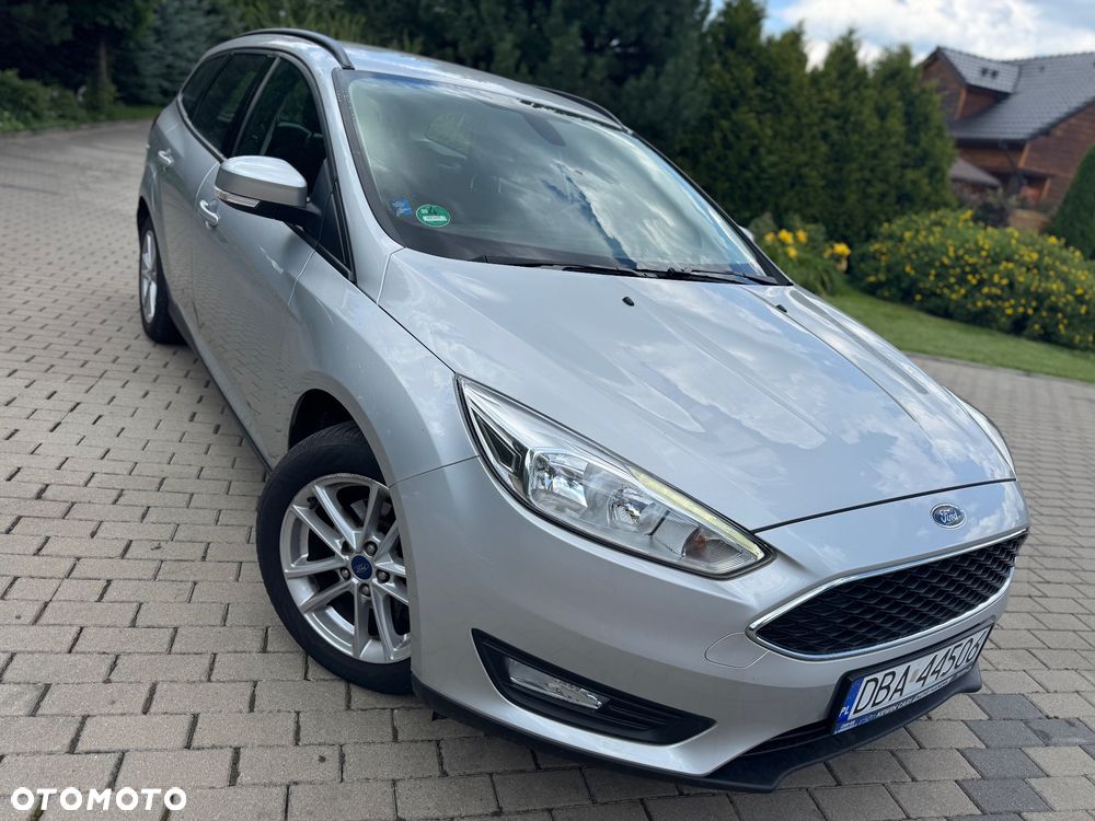 Ford Focus 1.0 EcoBoost Titanium - 4