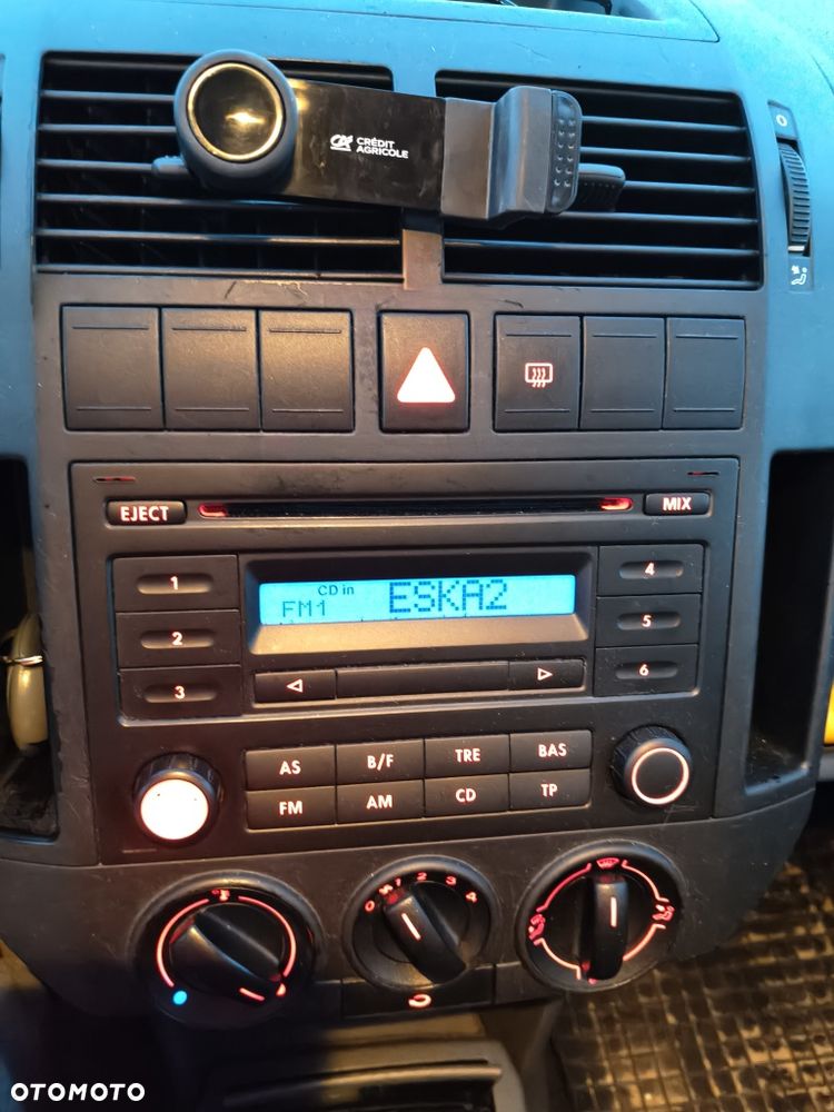 Volkswagen Polo - 4
