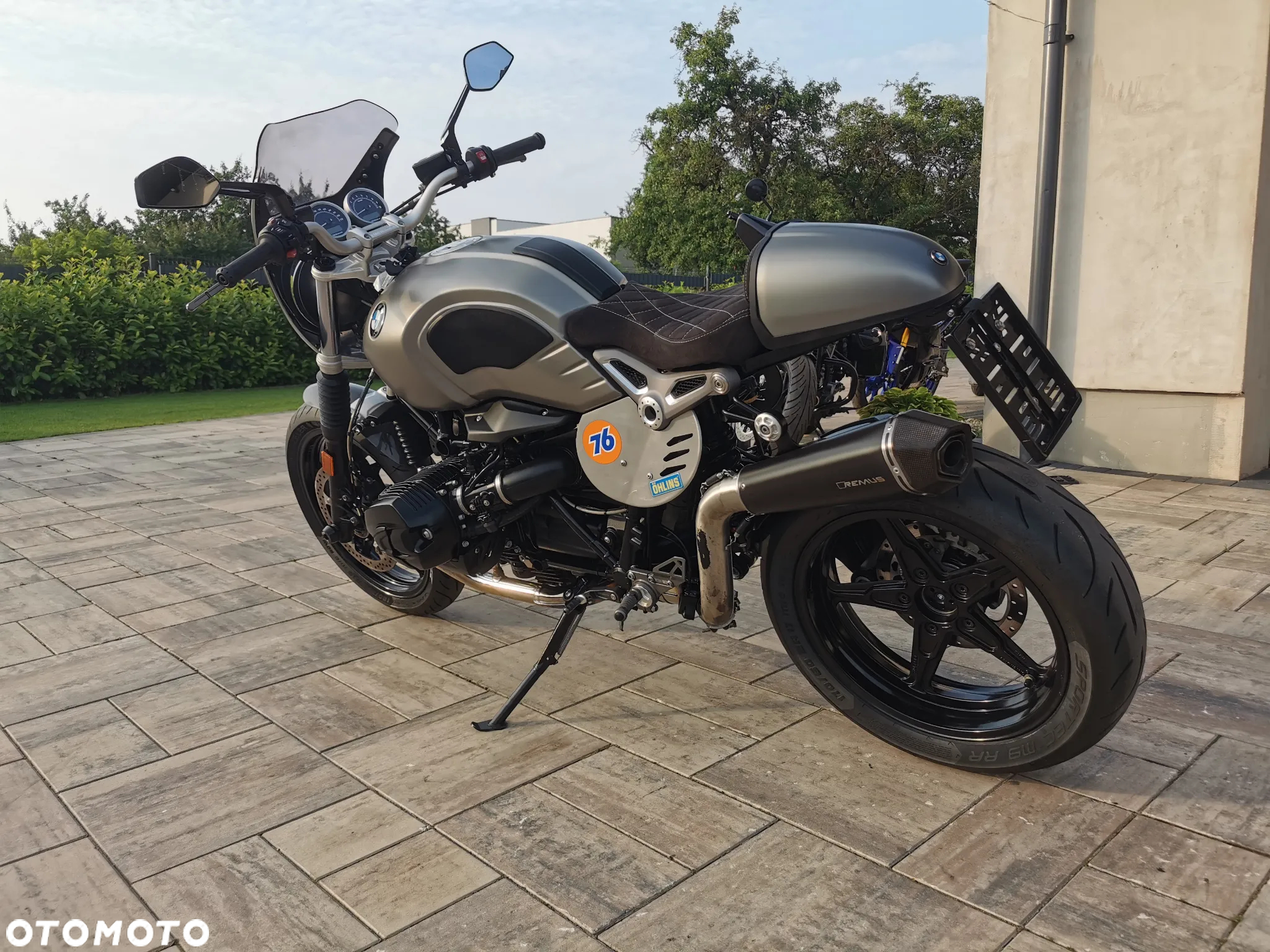BMW R - 6