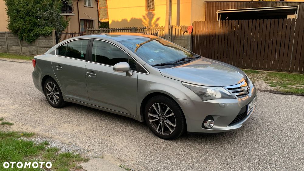 Toyota Avensis - 5