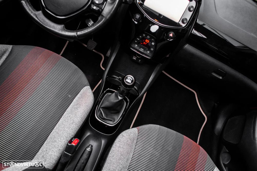 Peugeot 108 1.2 PureTech Top! Roland Garros - 31