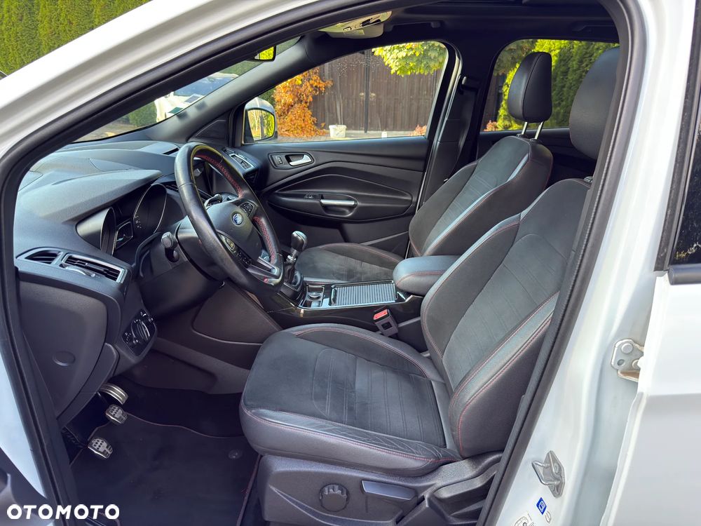 Ford Kuga 2.0 TDCi FWD Edition - 17