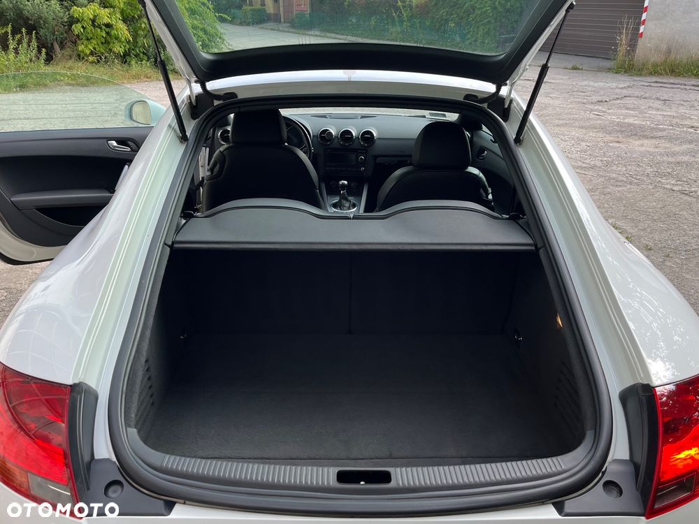 Audi TT Coupé - 14