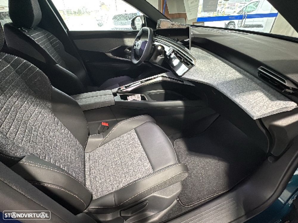 Peugeot 5008 1.6 Plug-in Hybrid Allure e-DCS7 - 14