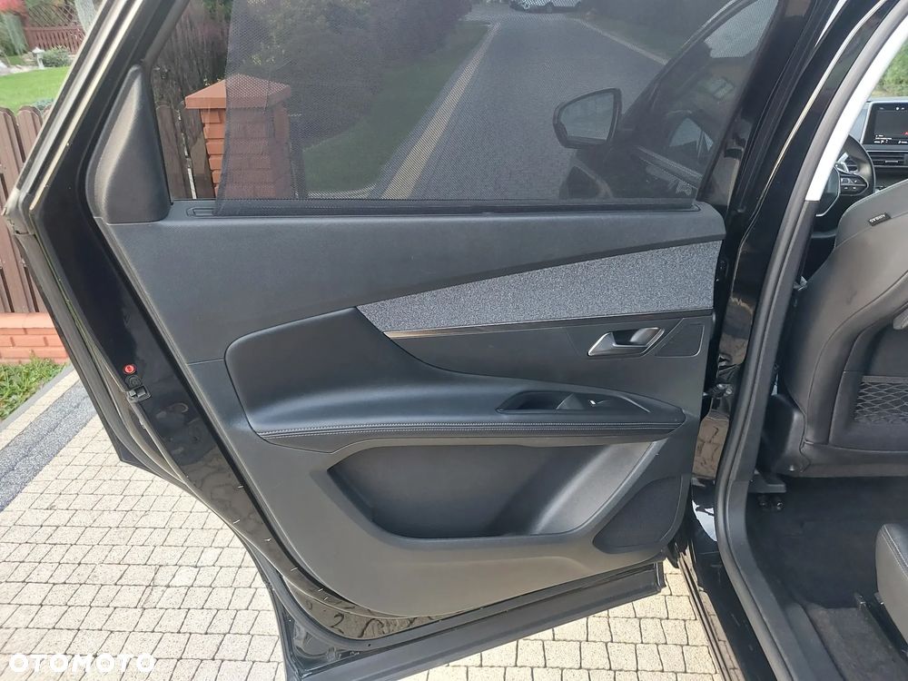 Peugeot 5008 BlueHDi 150 Allure - 20