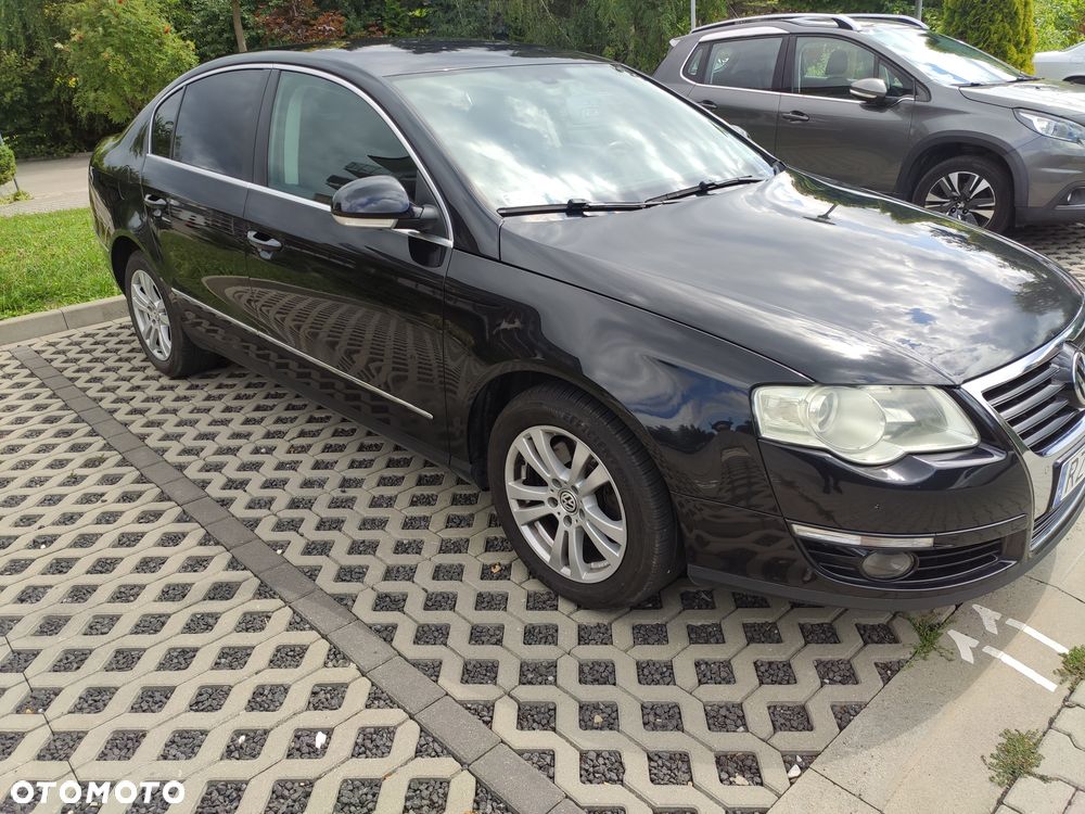 Volkswagen Passat - 3