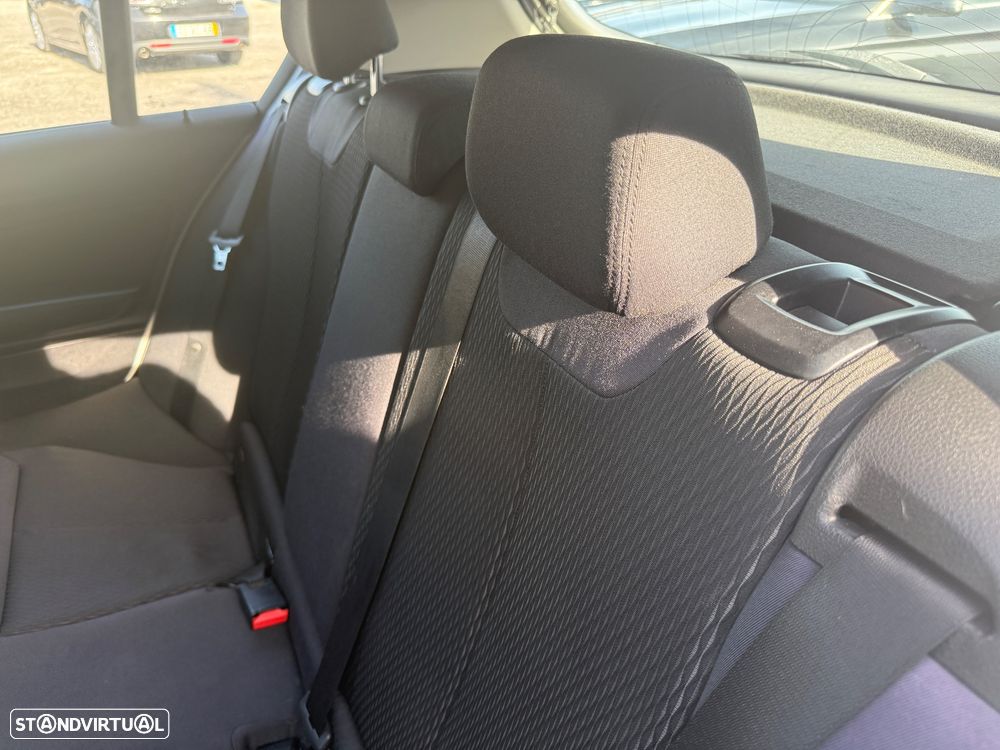 BMW 116 d EfficientDynamics Edition Urban Line - 16