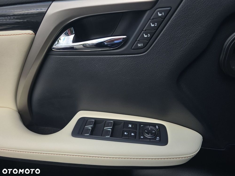 Lexus RX 450h F-Impression - 16