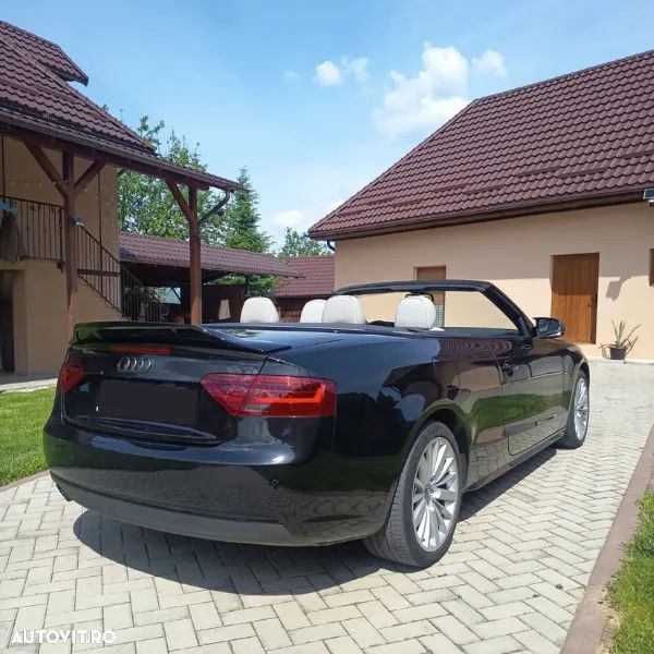 Audi A5 Cabrio 2.0 TDI Multitronic - 4