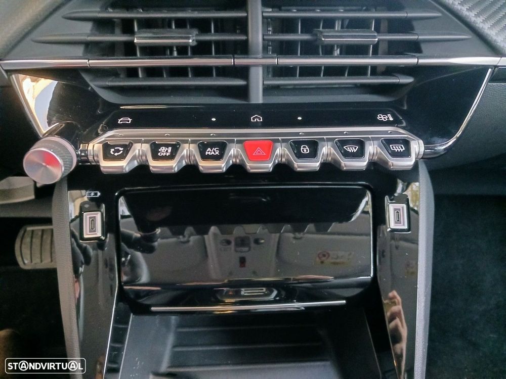 Peugeot 208 1.2 Hybrid Allure e-DCS6 - 21