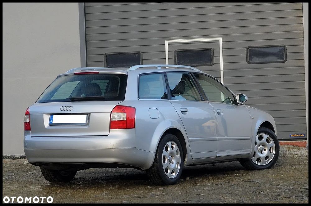 Audi A4 Avant - 19