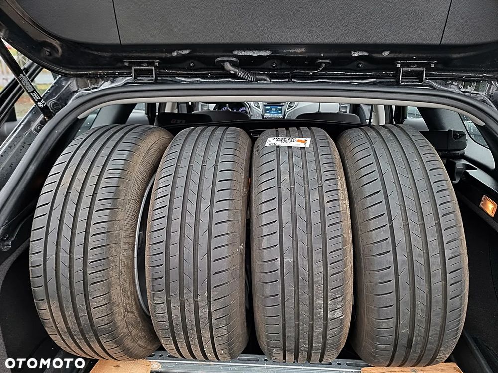 Hyundai i40 i40cw 1.6 Fifa World Cup Edition - 24