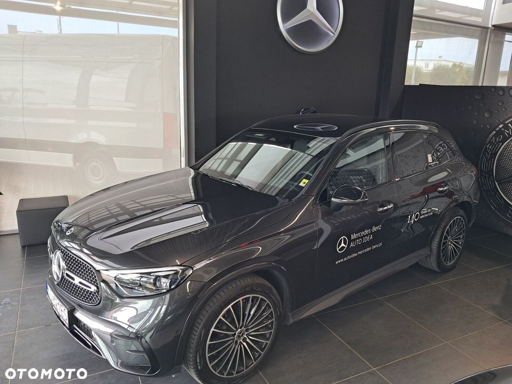 Mercedes-Benz GLC - 11