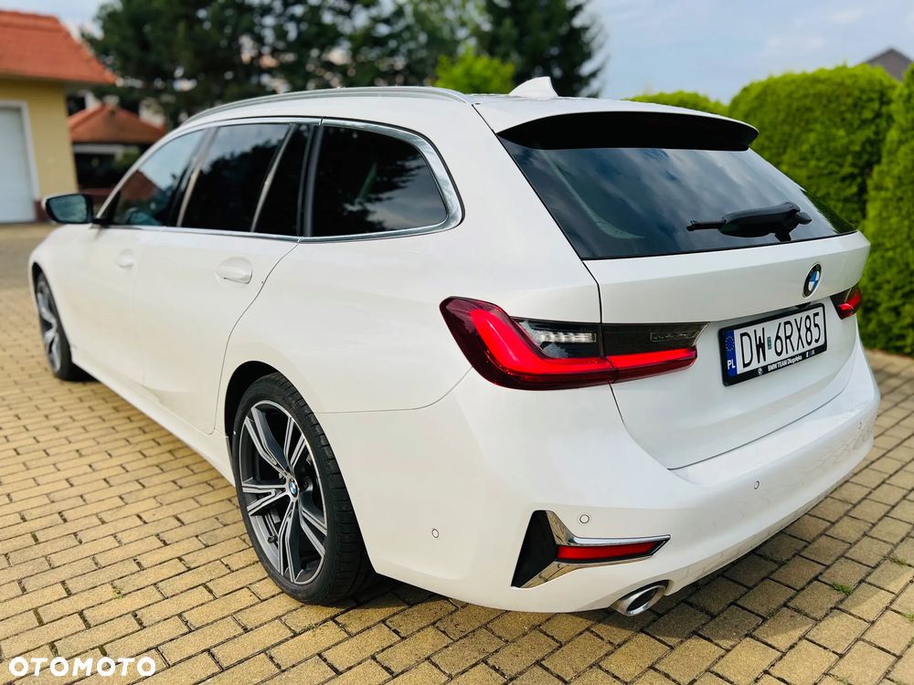 BMW Seria 3 320d xDrive Luxury Line sport - 20