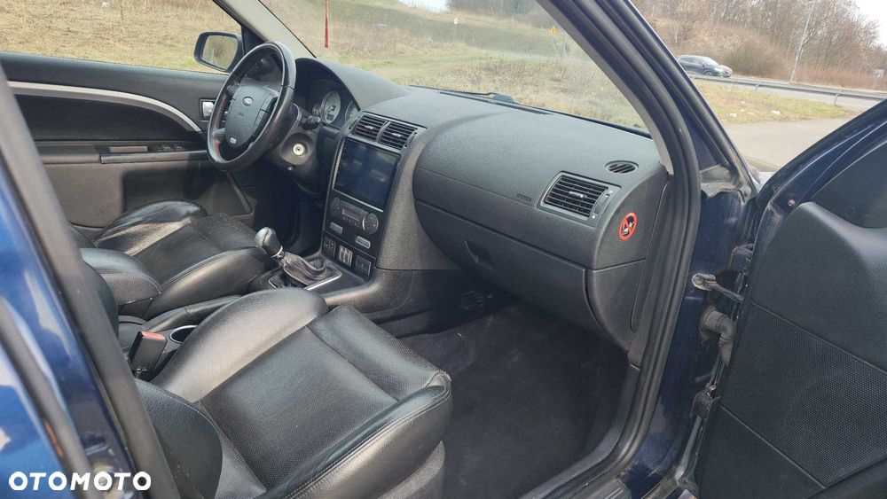 Ford Mondeo - 8
