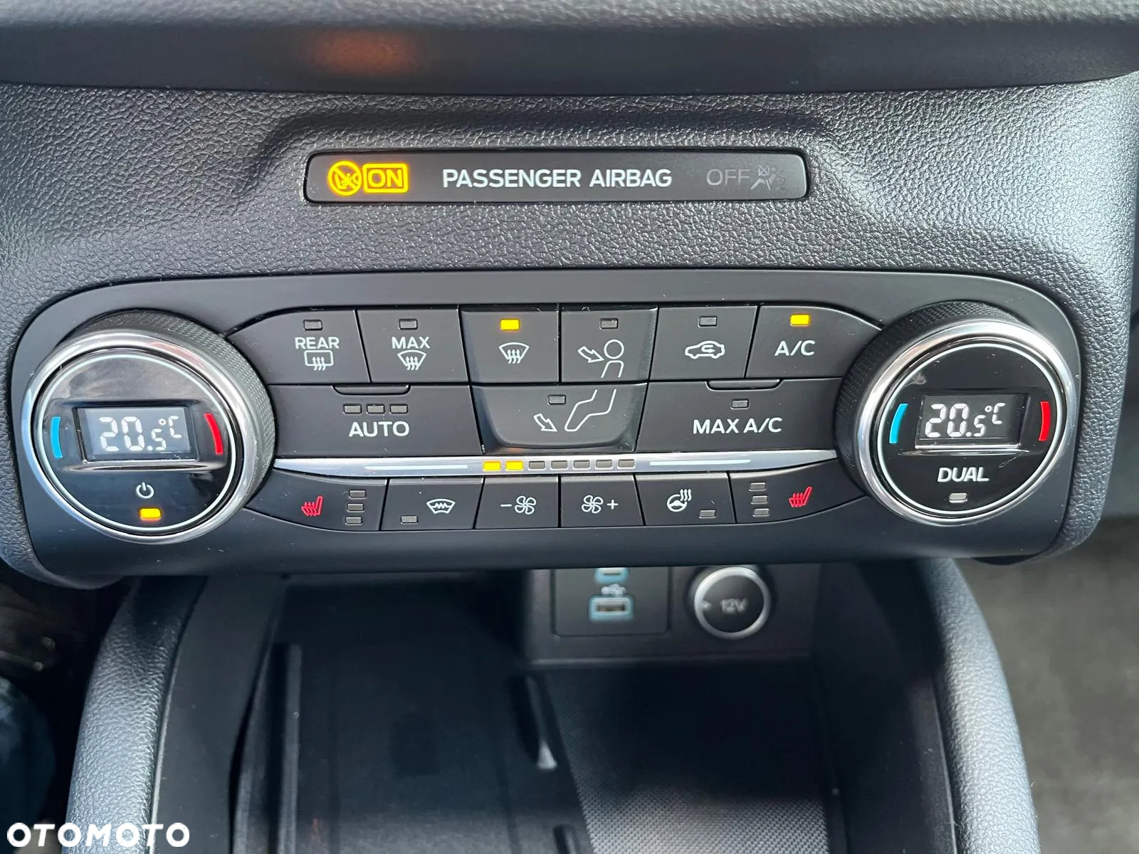 Ford Kuga - 14