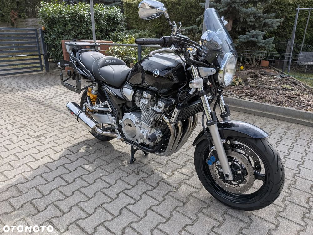 Yamaha XJR - 12
