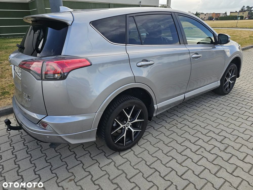 Toyota RAV4 - 9
