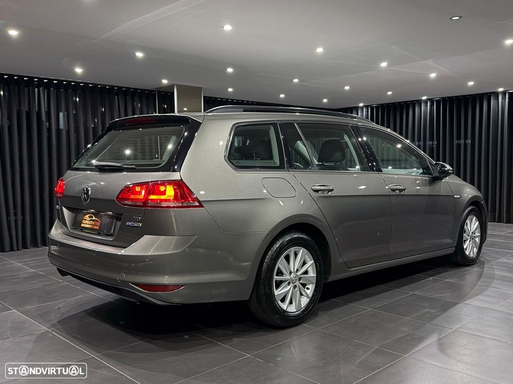 VW Golf Variant 1.6 TDi BlueMotion Confortline - 8