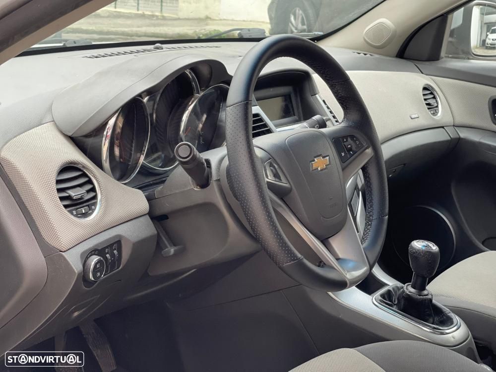 Chevrolet Cruze 2.0 VCDi LT - 6