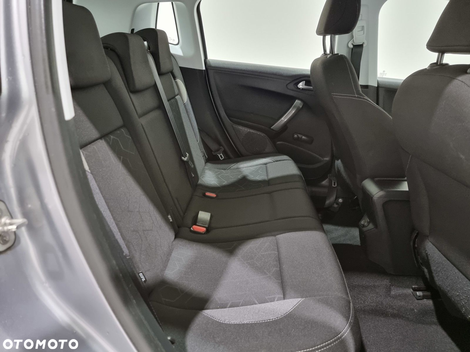 Peugeot 2008 - 15